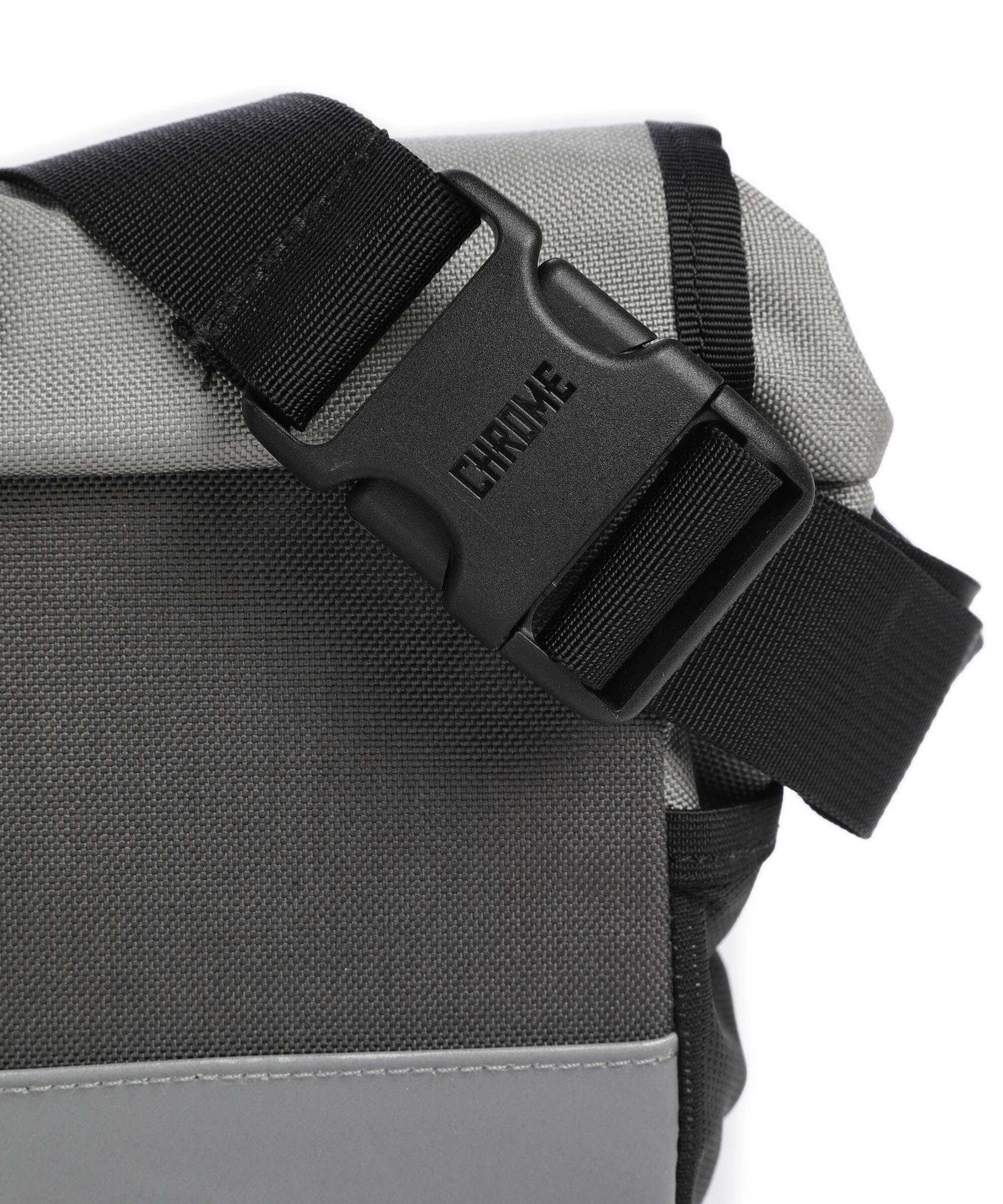 Chrome Doubletrack Handlebar bag fog