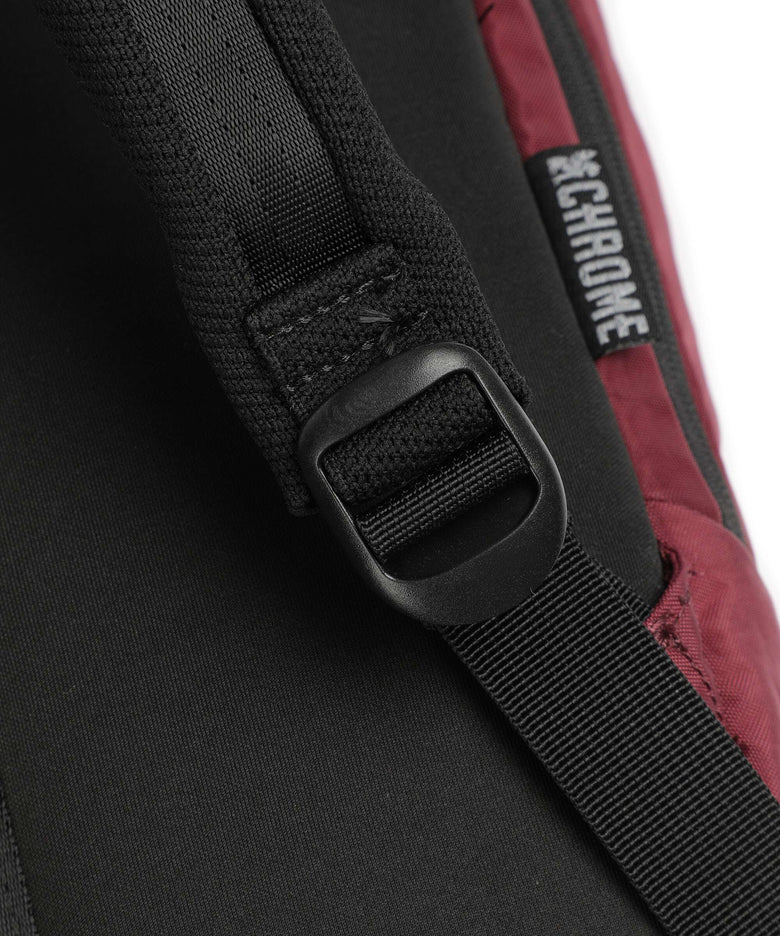 Chrome District Collection Camden 16L Backpack royale