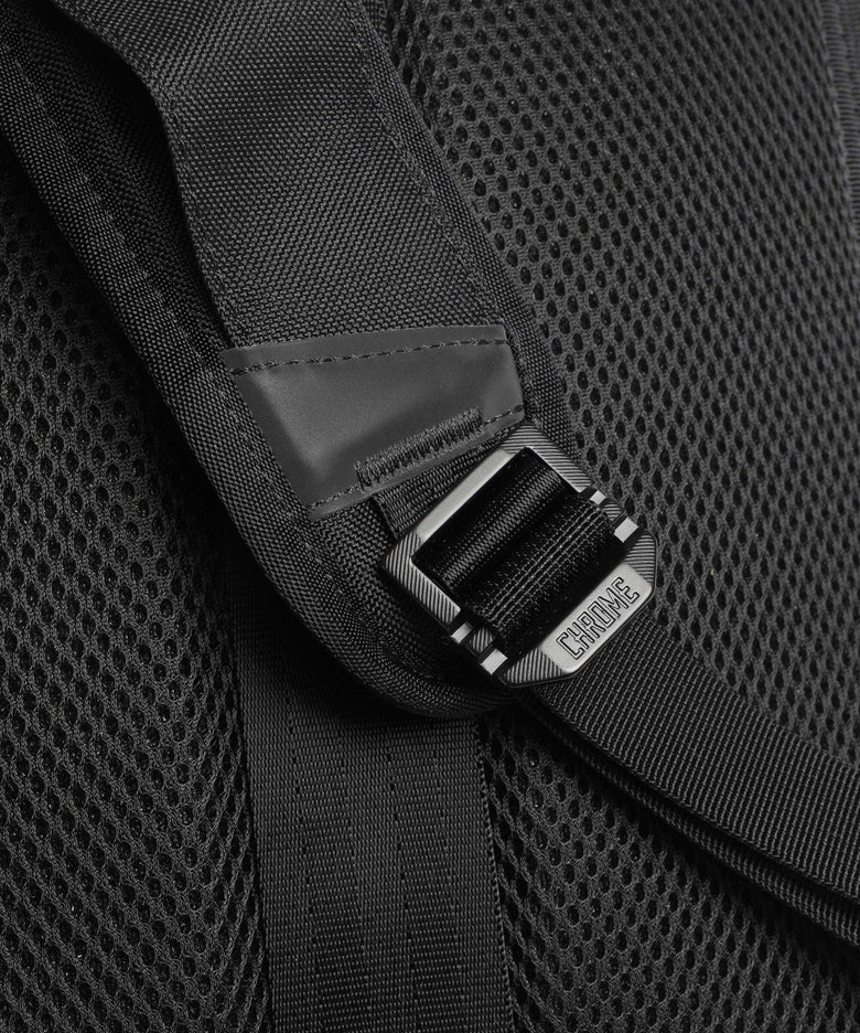 Chrome Hondo 18L Backpack indigo