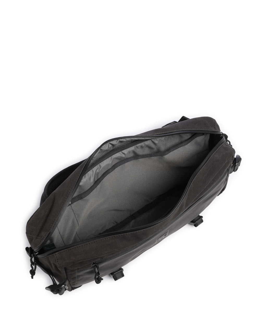 Chrome Kadet Sling bag black