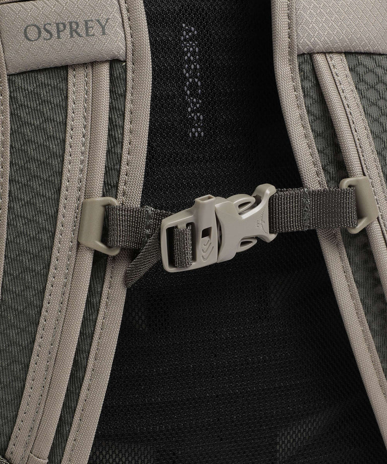Osprey Daylight Plus Backpack concrete tan