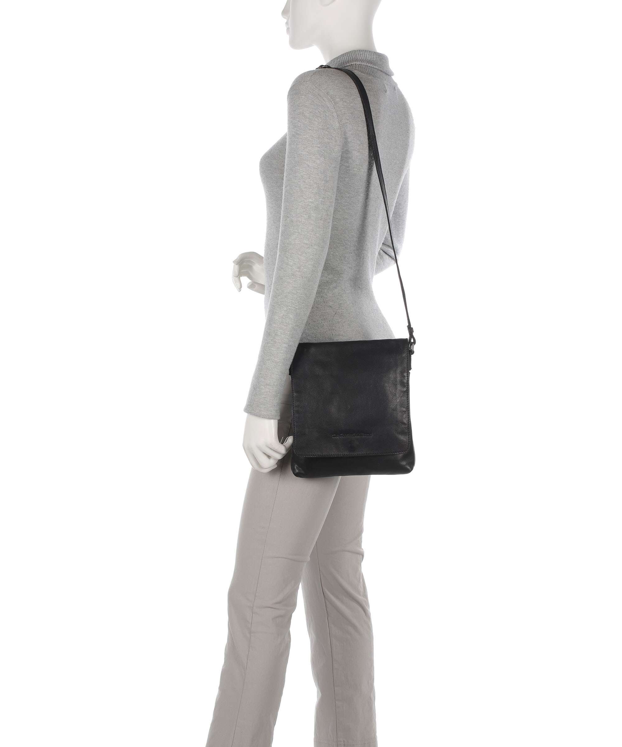 The Chesterfield Brand Duncan Crossbody bag black