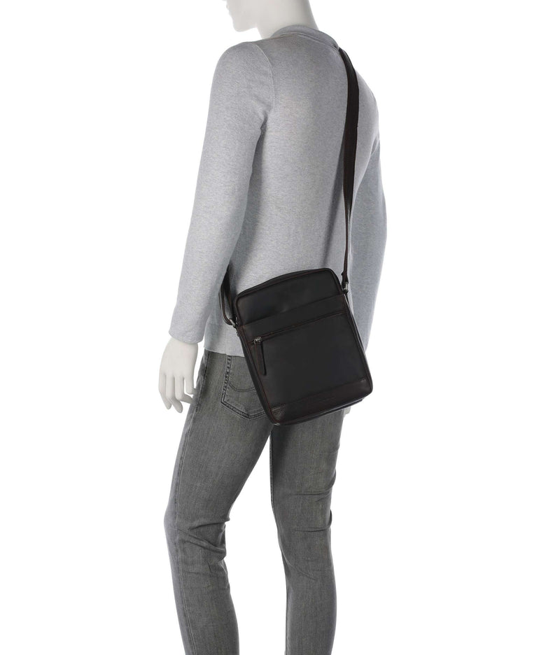 The Chesterfield Brand Wax Pull Up Cow Anzora Crossbody bag brown