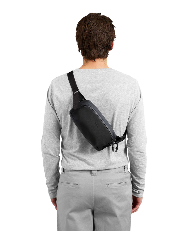 Bellroy Venture 2.5 Ready Belt bag night sky