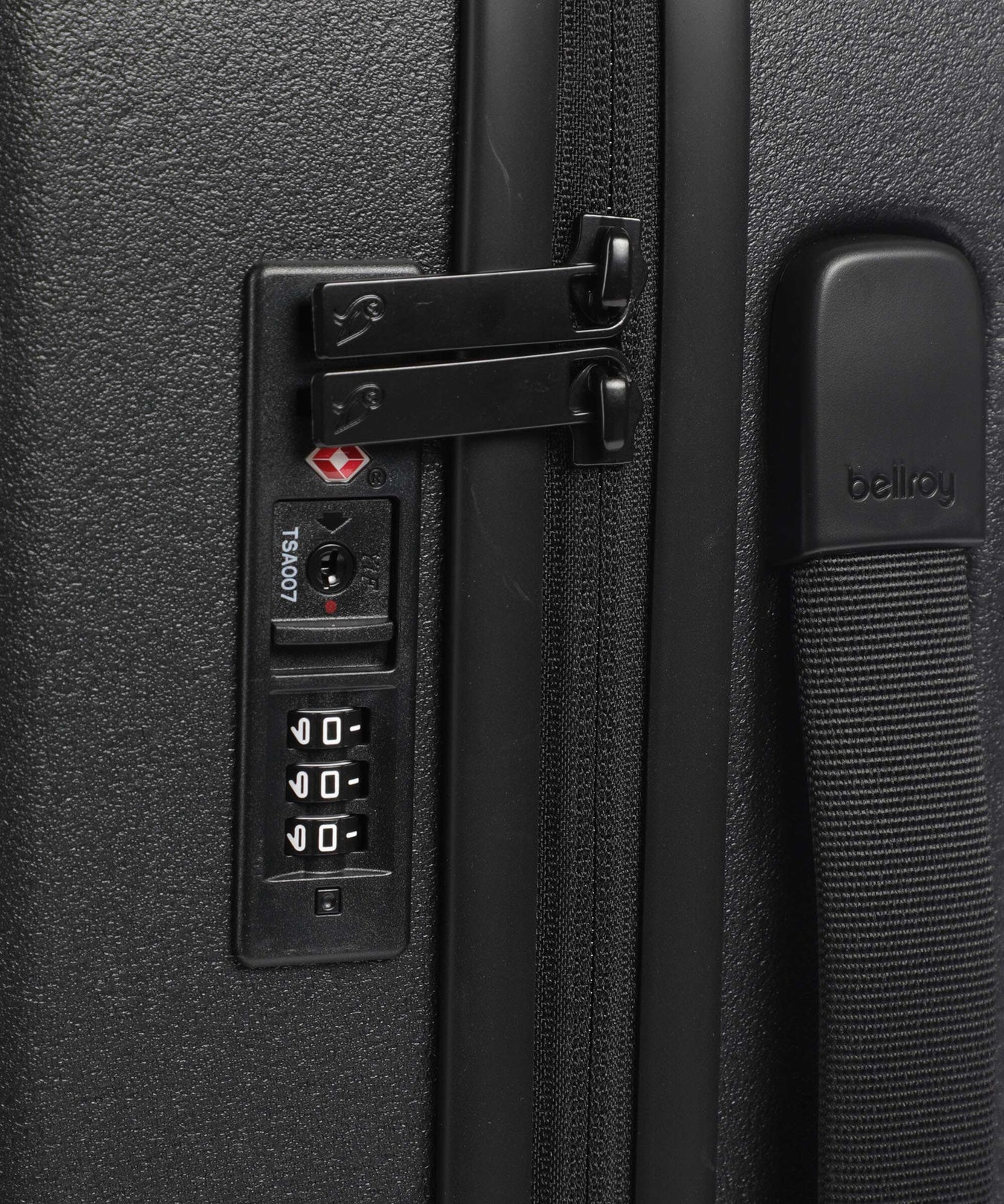 Bellroy Transit Spinner (4 wheels) black