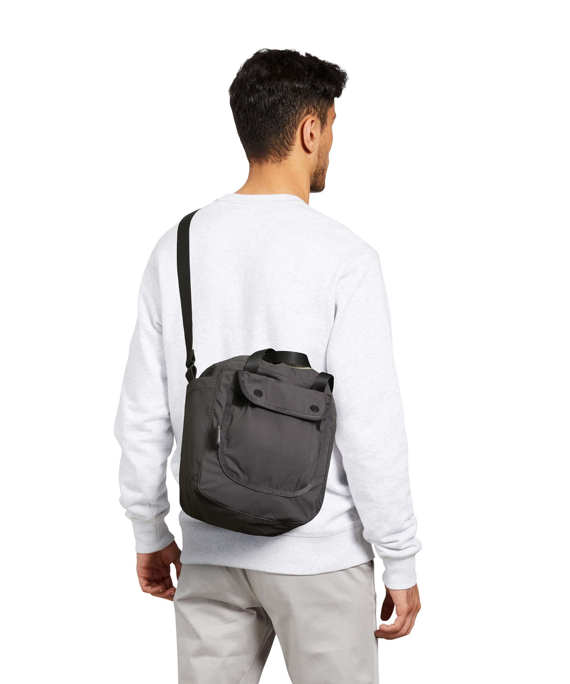 Bellroy Cinch 9 Bucket bag lilachaze