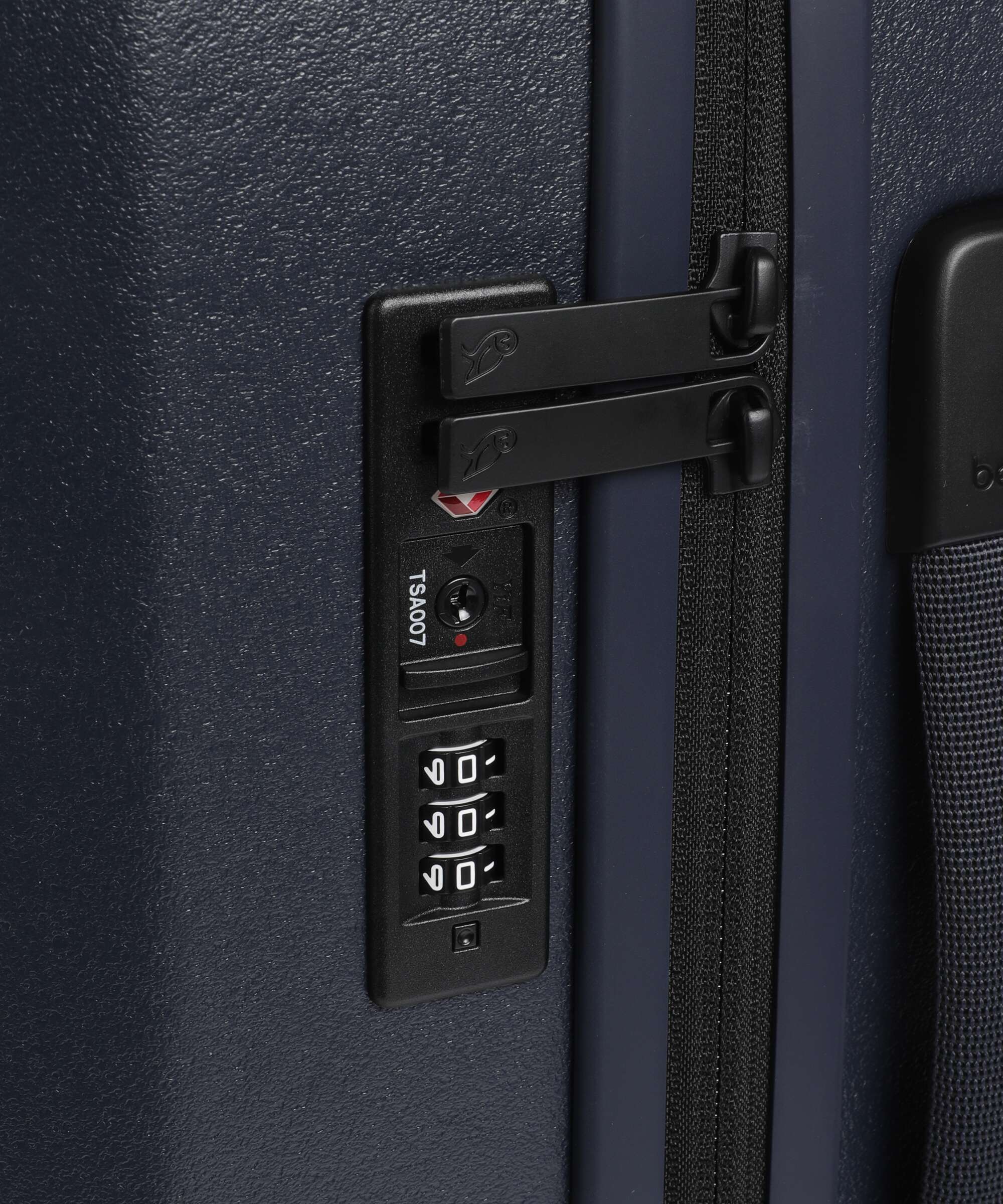 Bellroy Transit Spinner (4 wheels) night sky